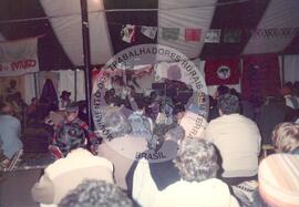 Assembléia do Povo de Deus (Equador, 1996) [fotografia] / Fotógrafo(a) : Arquivo MST. -- Ref.: BR-SPMST_MST-SN-CIN_AMP_001075-008700-RIT.