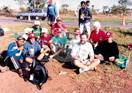 Chegada da Marcha Popular à Brasília (Brasília-DF, 07 out. 1999) [fotografia] / Fotógrafo(a) : Douglas Mansur. -- Ref.: BR-SPMST_MST-SN-CIN_AMP_001399-011159-MAC.