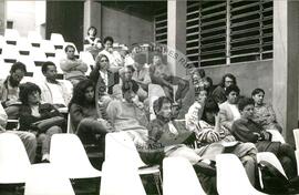 Brigadas a Cuba (São Paulo (Estado), fev. 1992) [fotografia] / Fotógrafo(a) : Gilson Rodrigues. -- Ref.: BR-SPMST_MST-SN-CIN_AMP_000381-001994-AMT.
