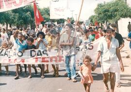 Passeatas (Maranhão, 02 jun. 1990) [fotografia] / Fotógrafo(a) : [sem autoria]. -- Ref.: BR-SPMST_MST-SN-CIN_AMP_000532-003009-AMT.