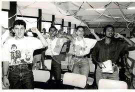 Encontro Nacional, 7o (Salvador-BA, dez. 1992) [fotografia] / Fotógrafo(a) : Douglas Mansur. -- Ref.: BR-SPMST_MST-SN-CIN_AMP_000994-007781-ENC.