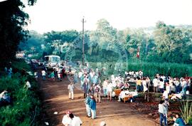 Acampamento "Nova Canudos" do MST (Porto Feliz-SP, fev. 1999) [fotografia] / Fotógrafo(a) : Douglas Mansur. -- Ref.: BR-SPMST_MST-SN-CIN_AMP_000047-000311-ACP.