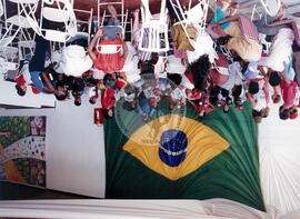 Chegada da Marcha Popular à Brasília (Brasília-DF, 07 out. 1999) [fotografia] / Fotógrafo(a) : Douglas Mansur. -- Ref.: BR-SPMST_MST-SN-CIN_AMP_001400-011209-MAC.