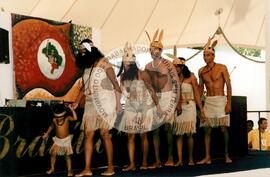 Seminário Nacional sobre Educação no Campo (Brasília-DF, 26 nov. 2002) [fotografia] / Fotógrafo(a) : Nivaldo Honório. -- Ref.: BR-SPMST_MST-SN-CIN_AMP_000113-000763-ACS.