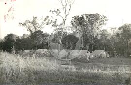 Acampamento "Fazenda do Barreiro" do MST (Minas Gerais, 01 jun. 1986) [fotografia] / Fotógrafo(a) : Milton Soares. -- Ref.: BR-SPMST_MST-SN-CIN_AMP_000013-000069-ACP.