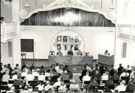 Assembléia da CNBB, 24a (Itaici-SP, abr. 1998) [fotografia] / Fotógrafo(a) : Regina Vilela. -- Ref.: BR-SPMST_MST-SN-CIN_AMP_000153-001105-ACS.