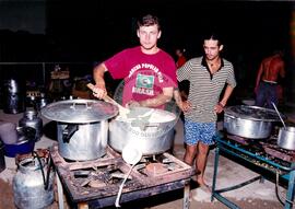 Chegada da Marcha Popular à Brasília (Brasília-DF, 07 out. 1999) [fotografia] / Fotógrafo(a) : Douglas Mansur. -- Ref.: BR-SPMST_MST-SN-CIN_AMP_001399-011176-MAC.