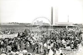 Manifestação (Brasília-DF, 25 out. 1989) [fotografia] / Fotógrafo(a) : Francisca Montejo. -- Ref.: BR-SPMST_MST-SN-CIN_AMP_000571-003207-AMT.