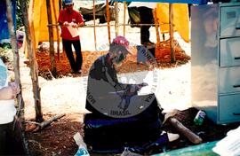 Acampamento "Nova Canudos" do MST (Porto Feliz-SP, fev. 1999) [fotografia] / Fotógrafo(a) : Douglas Mansur. -- Ref.: BR-SPMST_MST-SN-CIN_AMP_000047-000346-ACP.