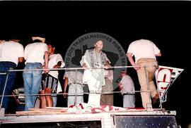 Manifestação na Praça da Sé (São Paulo-SP, [sem data]) [fotografia] / Fotógrafo(a) : Douglas Mansur ; Debora Lerrer. -- Ref.: BR-SPMST_MST-SN-CIN_AMP_000411-002447-AMT.