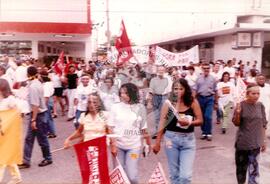 Dia Nacional de Luta Concetração dos trabalhadores na Praça do Liceu (Piauí, 26 mar. 1999) [fotografia] / Fotógrafo(a) : Arquivo MST. -- Ref.: BR-SPMST_MST-SN-CIN_AMP_000556-003094-AMT.
