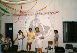 João Pedro Stédile (Brasil, [sem data]) [fotografia] / Fotógrafo(a) : Arquivo MST ; Cácia Cortez ; Débora Lerrer ; Douglas Mansur ; João Zinclar ; Luciney Martins ; Michelle Camafaldo. -- Ref.: BR-SPMST_MST-SN-CIN_AMP_001263-010550-LID.