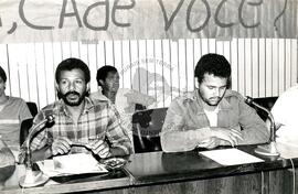 Entrevista coletiva do MST para o lançamento do dossiê "Violência no campo, crime e impunidade" ([sem local], 30 abr. 1986) [fotografia] / Fotógrafo(a) : Regina Vilela. -- Ref.: BR-SPMST_MST-SN-CIN_AMP_000698-004161-ARV.