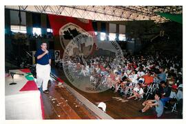 Encontro de Jovens do MST, na Ucicamp, 3o (Campinas-SP, 14 fev. 2001) [fotografia] / Fotógrafo(a) : Douglas Mansur. -- Ref.: BR-SPMST_MST-SN-CIN_AMP_000908-007005-ENJ.