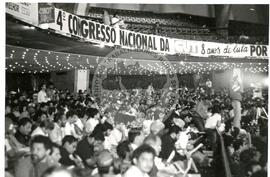 Congresso Nacional da CUT (CONCUT), 4o (Brasil, [sem data]) [fotografia] / Fotógrafo(a) : Douglas Mansur ; Octávio Praxedes. -- Ref.: BR-SPMST_MST-SN-CIN_AMP_000723-004723-CSS.