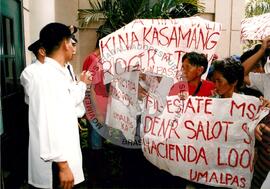 Viagem de Egídio Bruneto à Filipinas (Filipinas, 2000) [fotografia] / Fotógrafo(a) : Arquivo MST. -- Ref.: BR-SPMST_MST-SN-CIN_AMP_001148-009701-RIT.