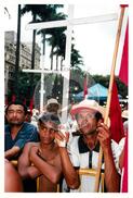 Mobilização para Marcha das Mulheres do acampamento "Terra sem males" do MST na Praça da Sé (São Paulo-SP, 08 mar. 2002) [fotografia] / Fotógrafo(a) : Arquivo MST. -- Ref.: BR-SPMST_MST-SN-CIN_AMP_000399-002255-AMT.