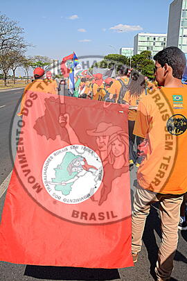 [Título n/d] : lote nº 002, pasta nº 000087, doc. nº 000006 [imagem] / Fotógrafo(a) : [autoria n/d].