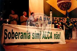 Campanha Estadual sobre a ALCA (Maranhão, 24 jul. 2002) [fotografia] / Fotógrafo(a) : Arquivo MST. -- Ref.: BR-SPMST_MST-SN-CIN_AMP_000122-000833-ACS.