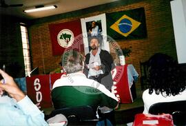 Seminario sobre Socialismo (Vinhedo-SP, mai. 2000) [fotografia] / Fotógrafo(a) : James Petras. -- Ref.: BR-SPMST_MST-SN-CIN_AMP_000156-001128-ACS.